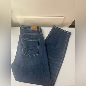 American Eagle Stretch Mom Jeans | Size 8